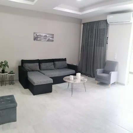 J & A Kandilas Apartment