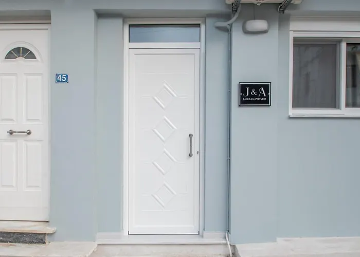 J & A Kandilas Διαμέρισμα