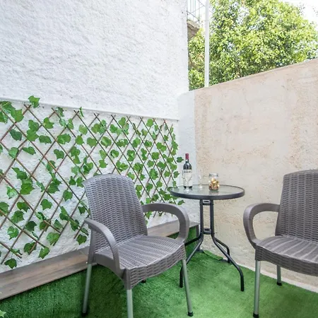 아파트 J & A Kandilas